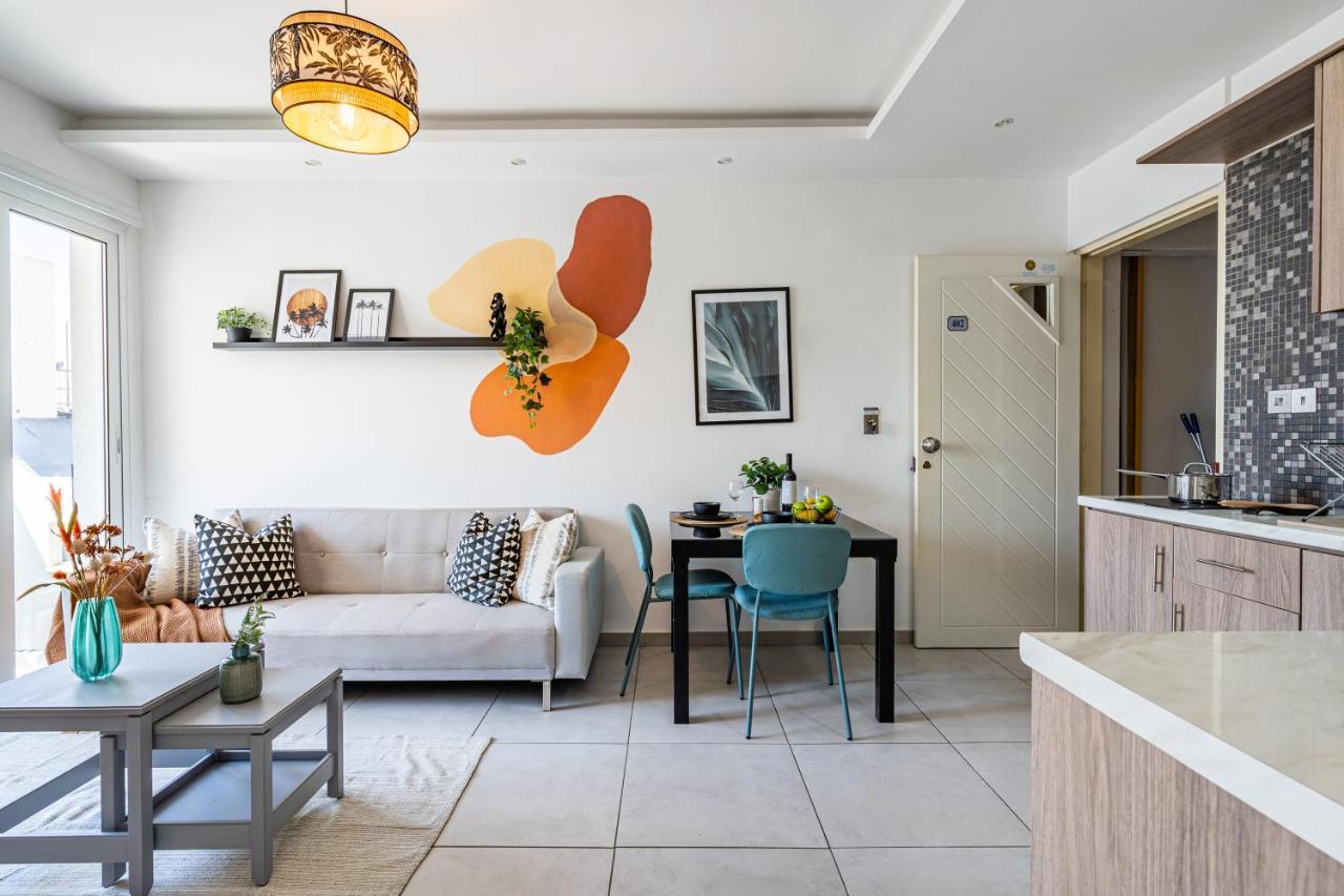 Made With Love 1-Br Apt By Finikoudes Beach Larnaca Zewnętrze zdjęcie
